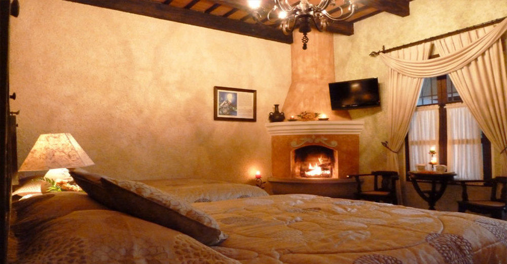 D'Leyenda Hotel Антигуа-Гватемала Экстерьер фото